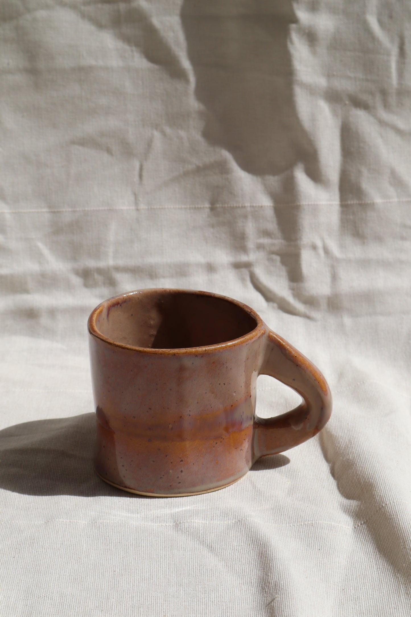 Caneca Castanha Reativa