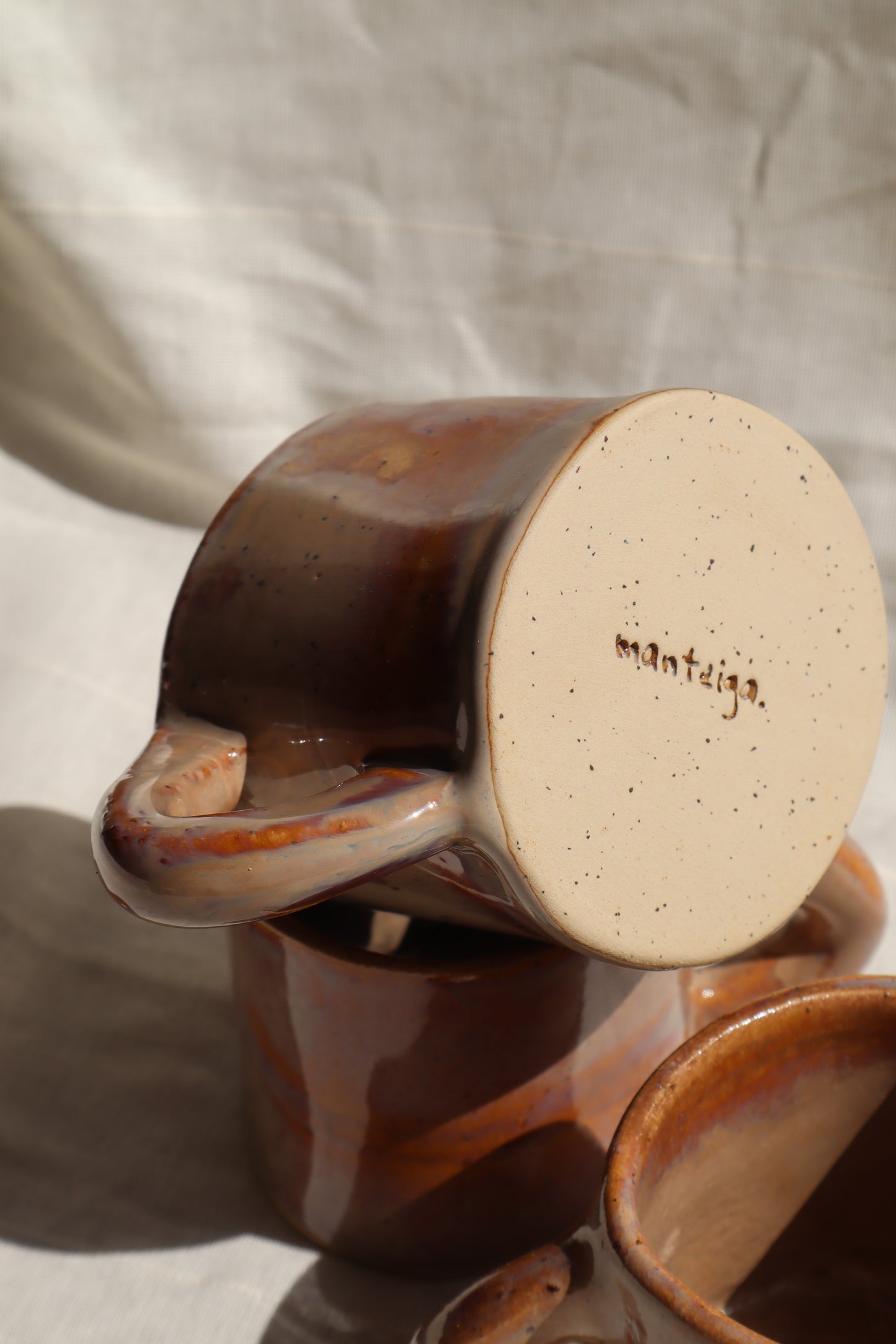 Caneca Castanha Reativa